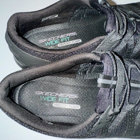 Skechers Wide Fit “Gratis Strolling” Slip On Athletic Walking Sneakers, Sz 8.5 - Picture 9 of 13